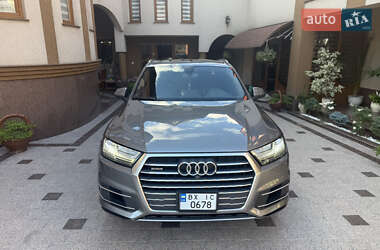 Audi Q7  2016