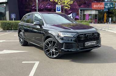 Audi Q7  2020