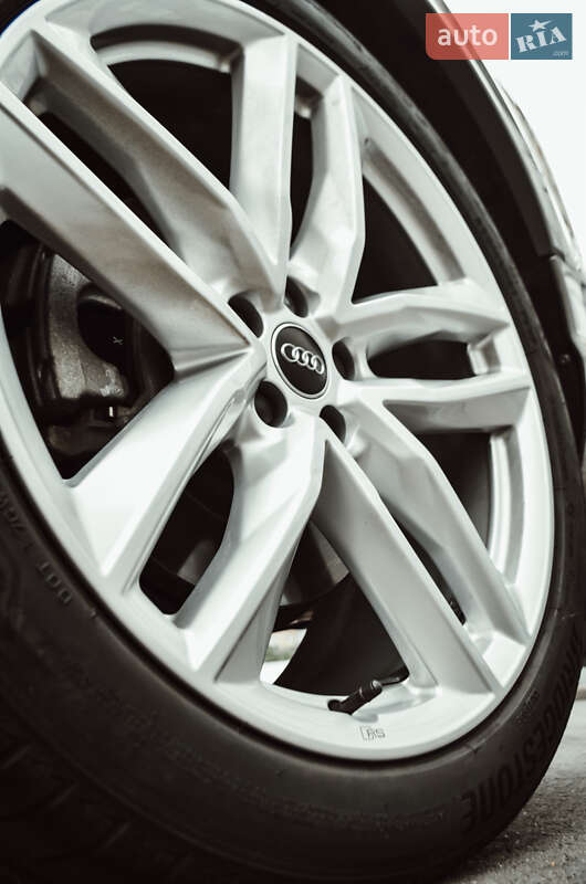 Внедорожник / Кроссовер Audi Q7 2016 в Виннице