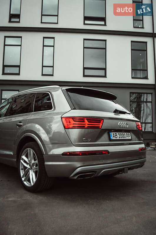 Внедорожник / Кроссовер Audi Q7 2016 в Виннице