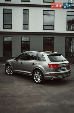 Внедорожник / Кроссовер Audi Q7 2016 в Виннице