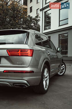 Внедорожник / Кроссовер Audi Q7 2016 в Виннице
