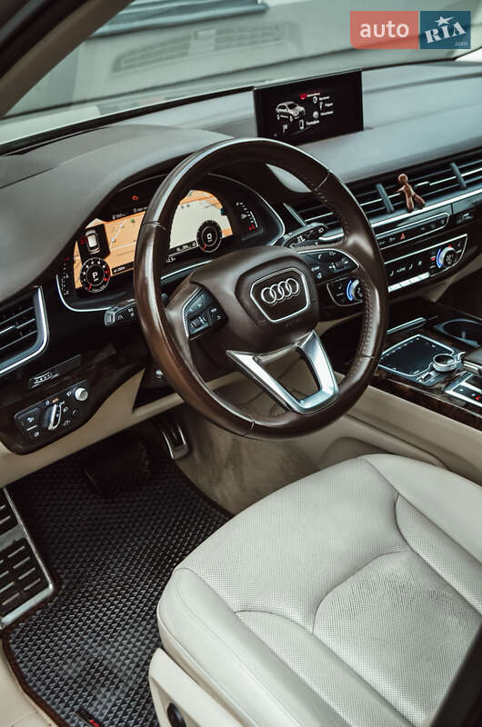 Внедорожник / Кроссовер Audi Q7 2016 в Виннице