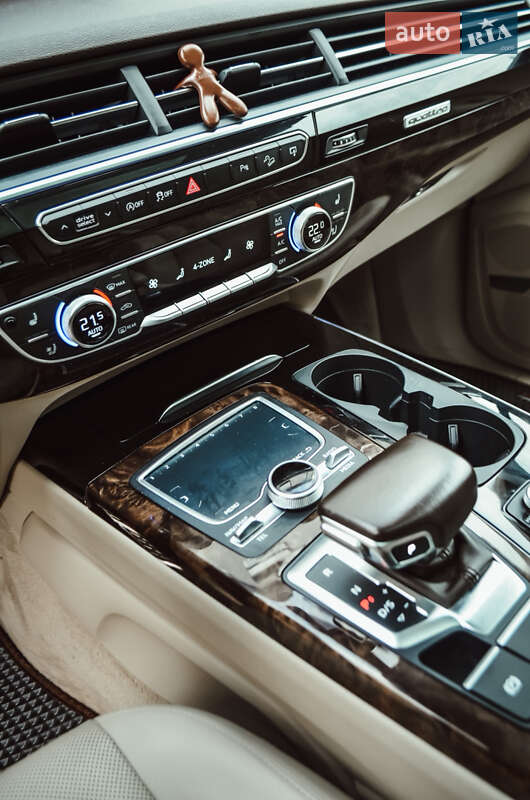 Внедорожник / Кроссовер Audi Q7 2016 в Виннице