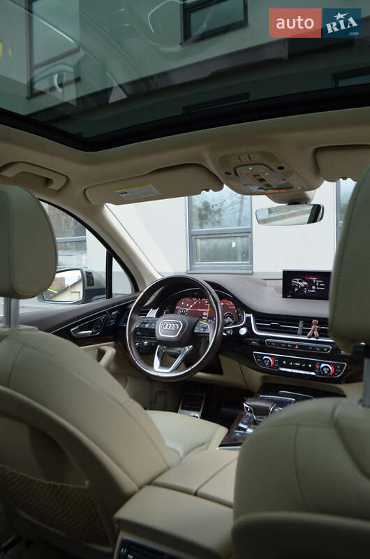 Внедорожник / Кроссовер Audi Q7 2016 в Виннице