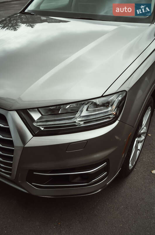 Внедорожник / Кроссовер Audi Q7 2016 в Виннице