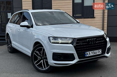 Audi Q7  2017
