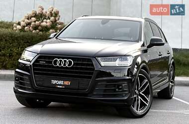 Audi Q7  2017