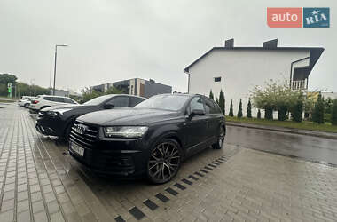 Audi Q7  2019