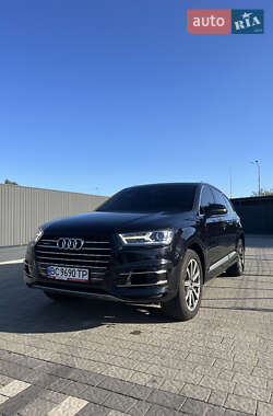Audi Q7  2017