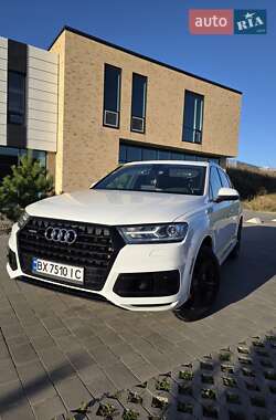 Audi Q7  2016