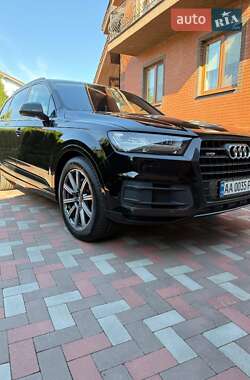 Audi Q7  2017