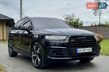 Audi Q7  2017