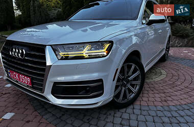 Audi Q7  2017