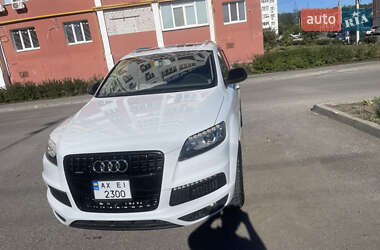 Audi Q7  2012