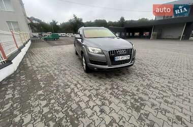 Audi Q7  2012