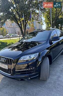 Audi Q7  2014