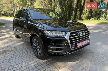 Audi Q7  2017