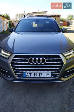 Audi Q7  2017