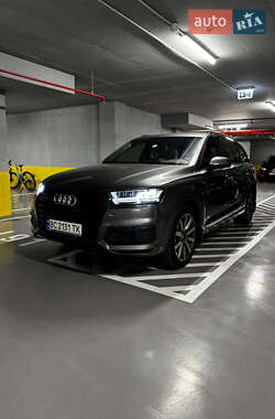Audi Q7  2017