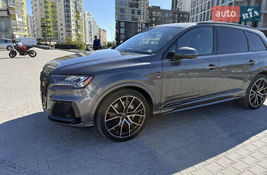 Audi Q7  2020
