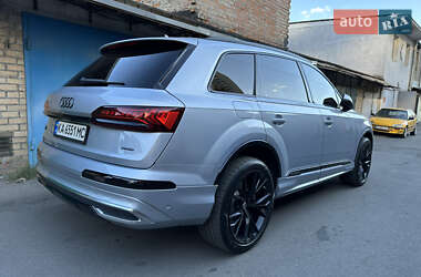 Audi Q7  2021