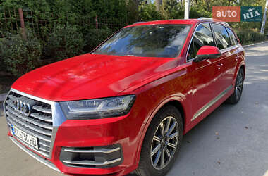 Audi Q7  2015