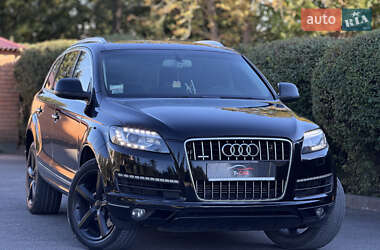 Audi Q7  2015