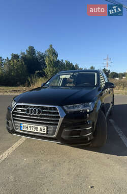 Audi Q7  2017