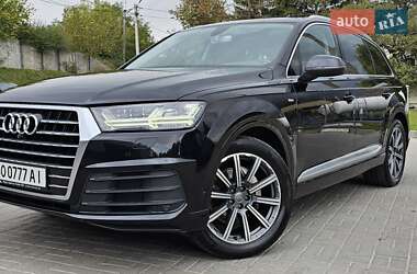 Audi Q7  2016