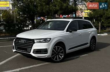 Audi Q7  2017