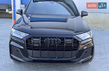 Audi Q7  2023