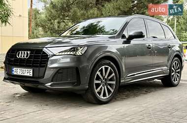 Audi Q7  2021