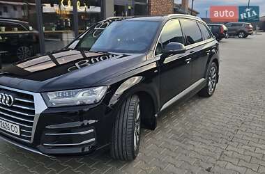 Audi Q7  2017