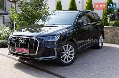 Audi Q7  2022