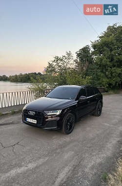 Audi Q7  2020