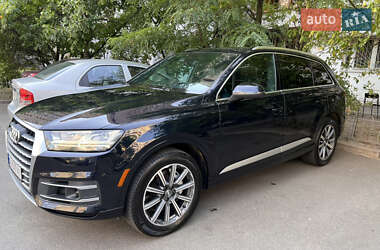 Audi Q7  2016