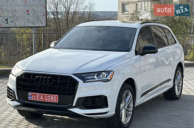 Audi Q7  2021