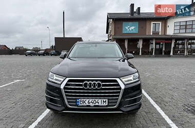 Audi Q7  2016