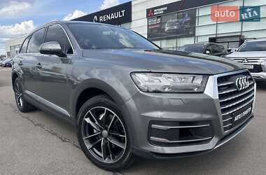 Audi Q7  2016