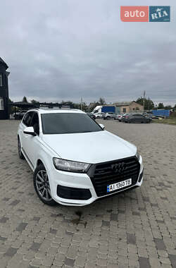 Audi Q7  2016