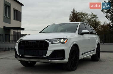 Audi Q7  2020