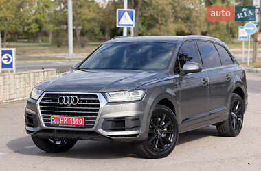 Audi Q7  2017