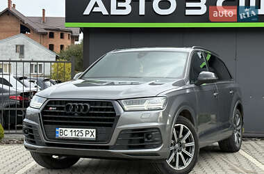 Audi Q7  2016