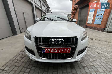 Audi Q7  2015