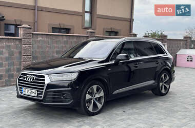 Audi Q7  2017