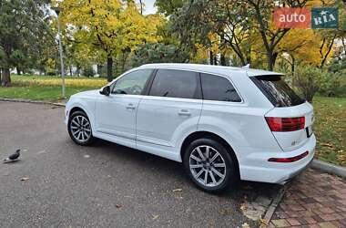 Audi Q7  2017