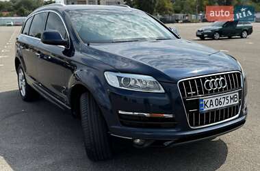 Audi Q7  2013