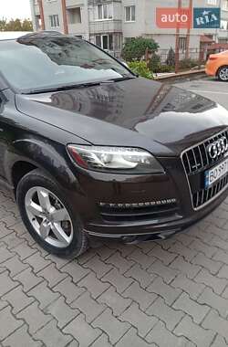 Audi Q7  2015