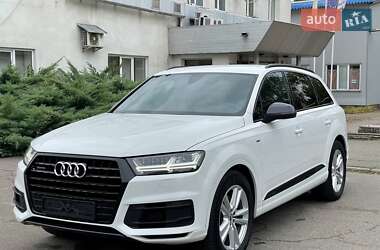 Audi Q7  2019